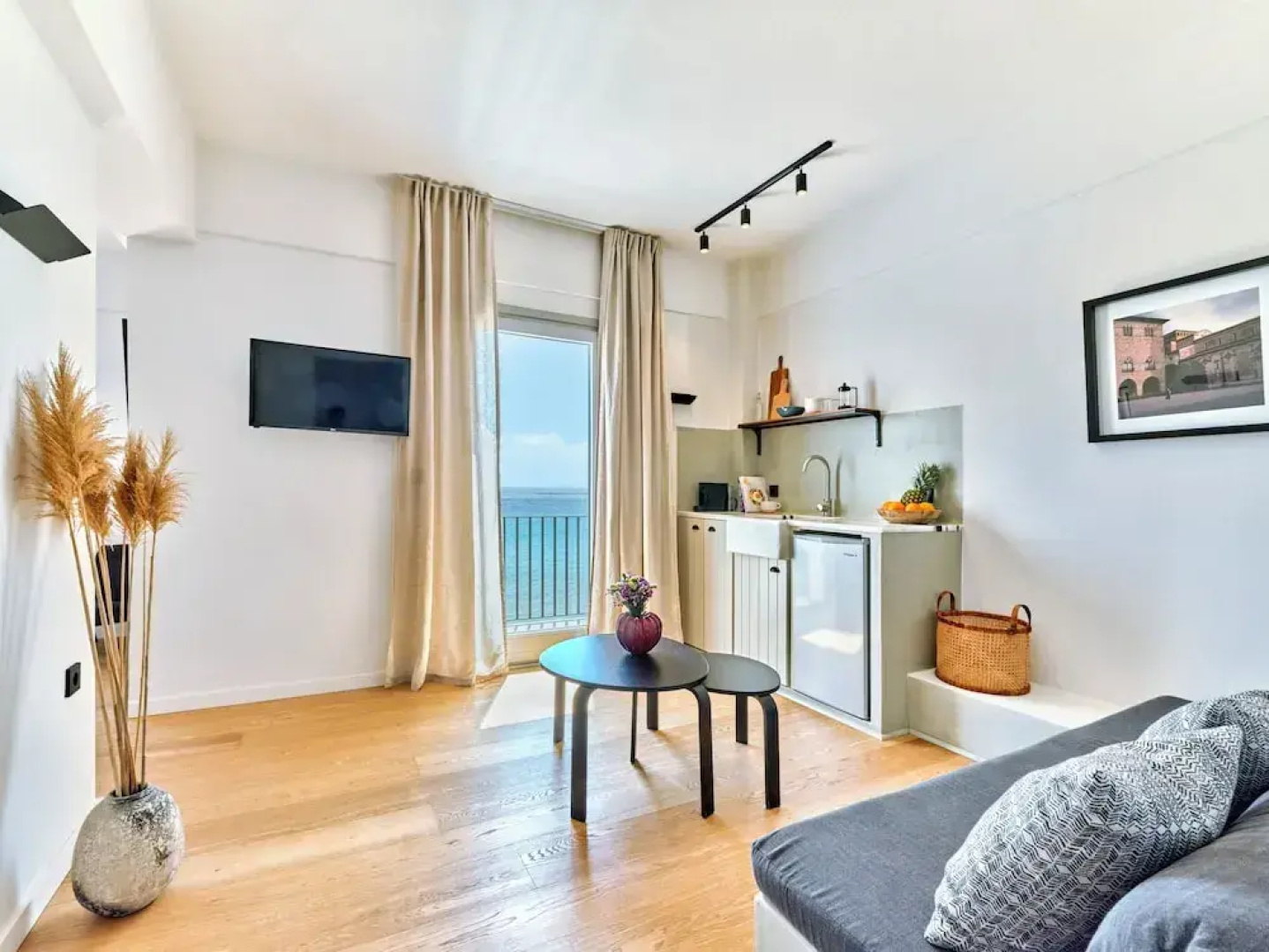 Magoo Suites
