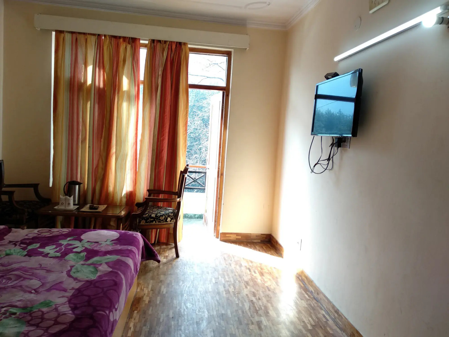 Chichoga Holiday Inn Manali