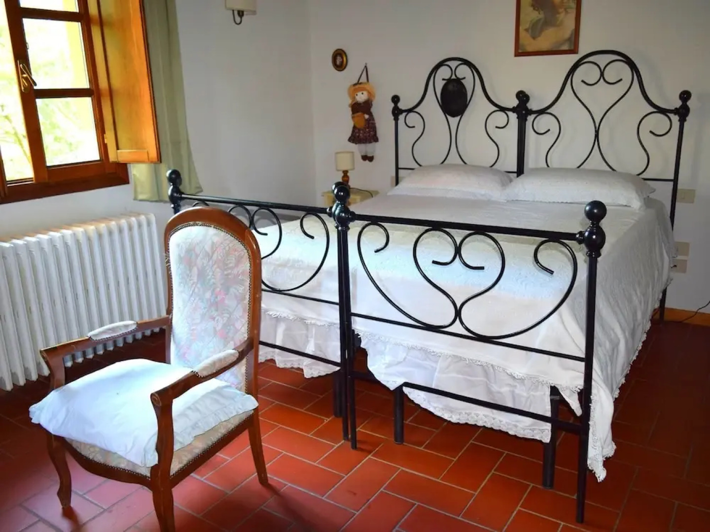 Spacious Farmhouse in Vinci Italy with Pool