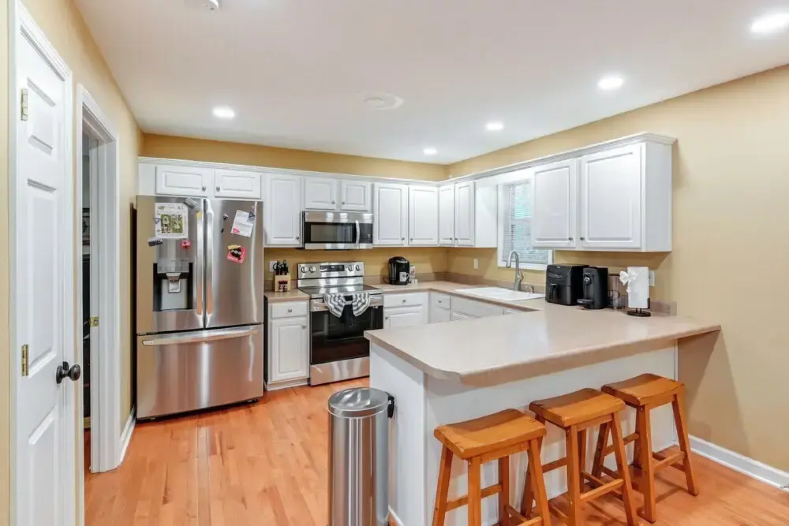 Cozy Hermitage Home w/ Deck: 11 Mi to Nashville!