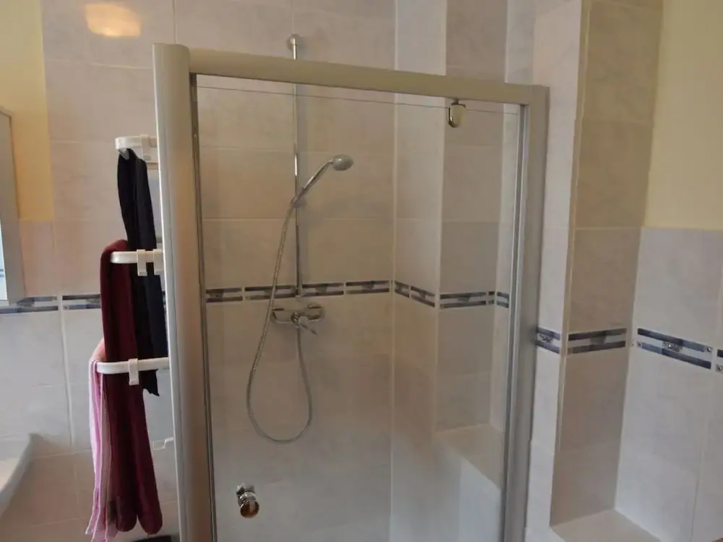 Spacious Holiday Home in Schillingen with Garden