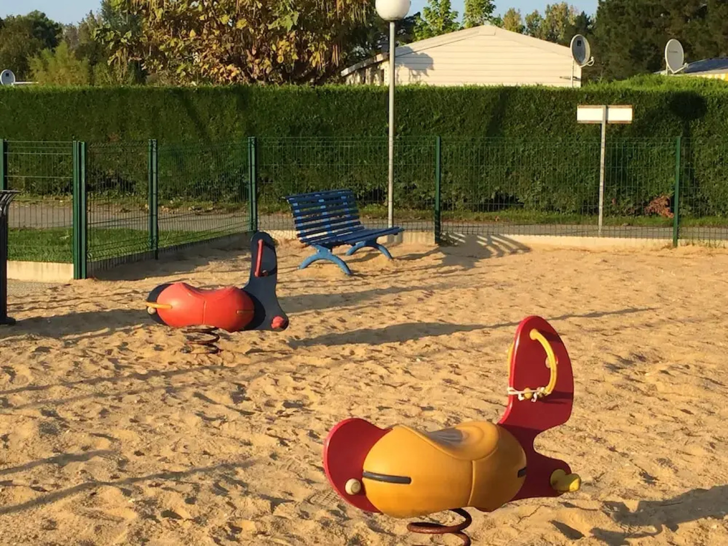 Property With 3 Bedrooms in Les Mathes, With Pool Access and Furnished