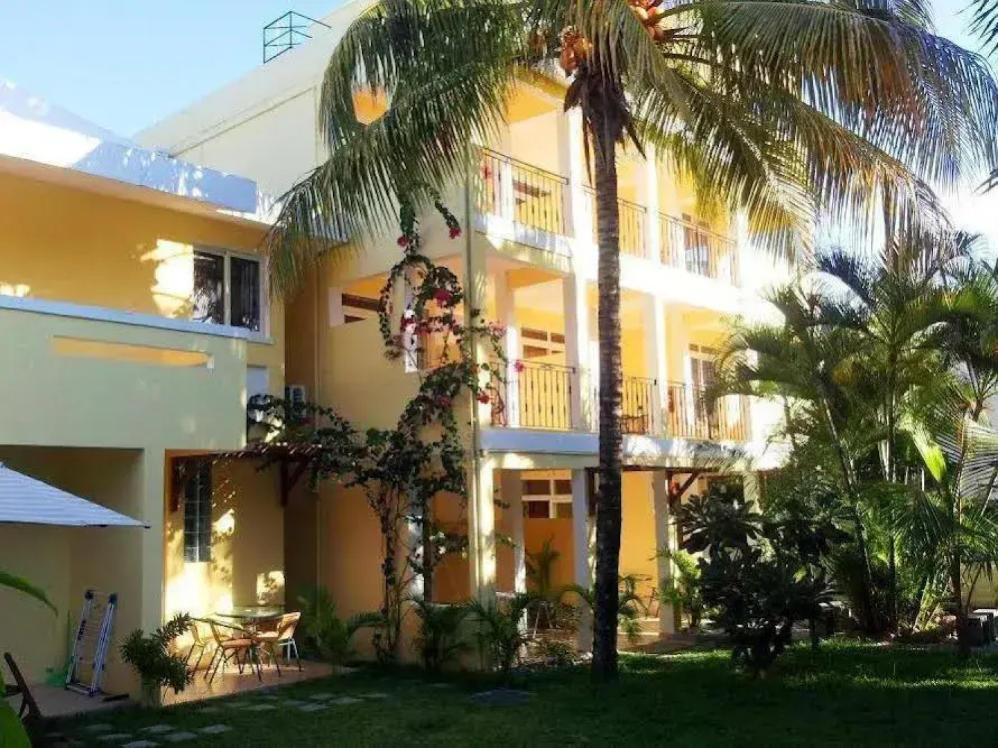 La Perla Holiday Apartments