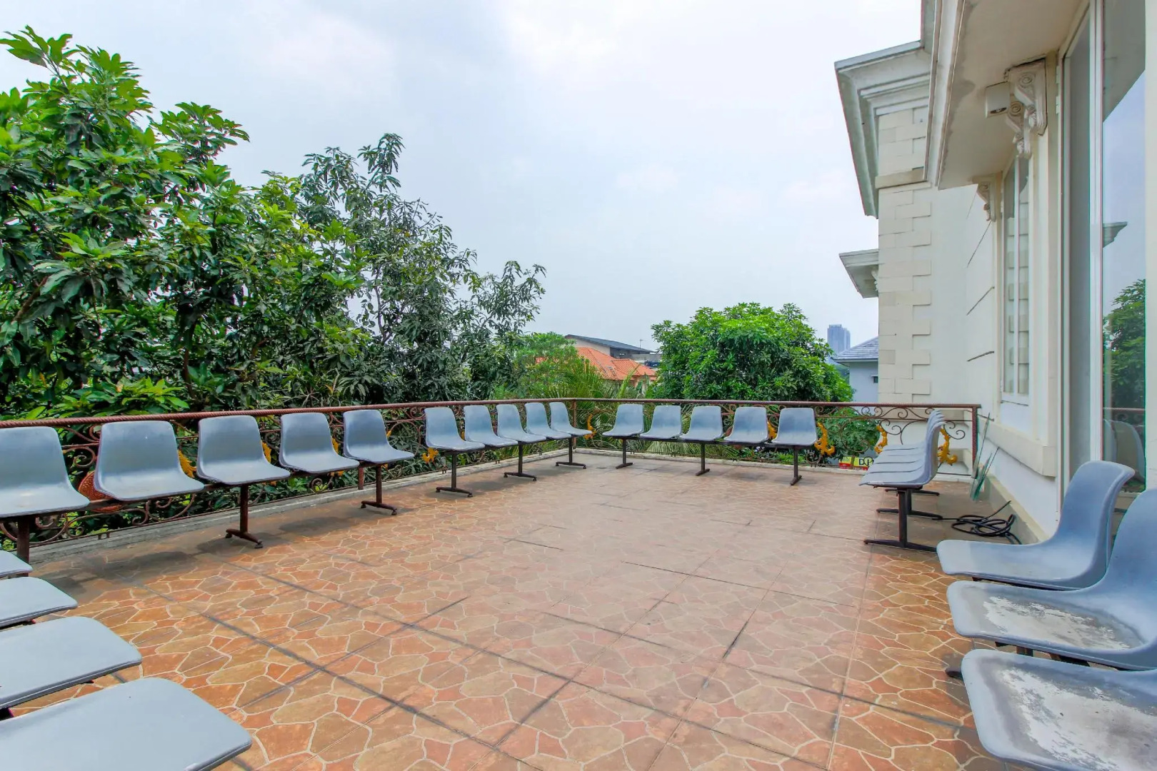 RedDoorz @ Permata Sari Karawaci