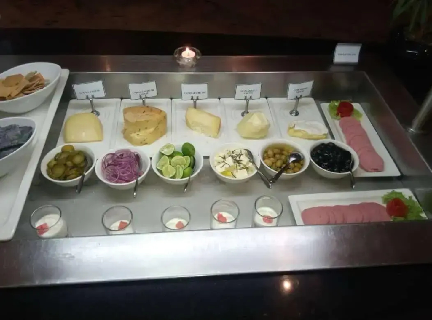 Отель Protea by Marriott Dar es Salaam Courtyard