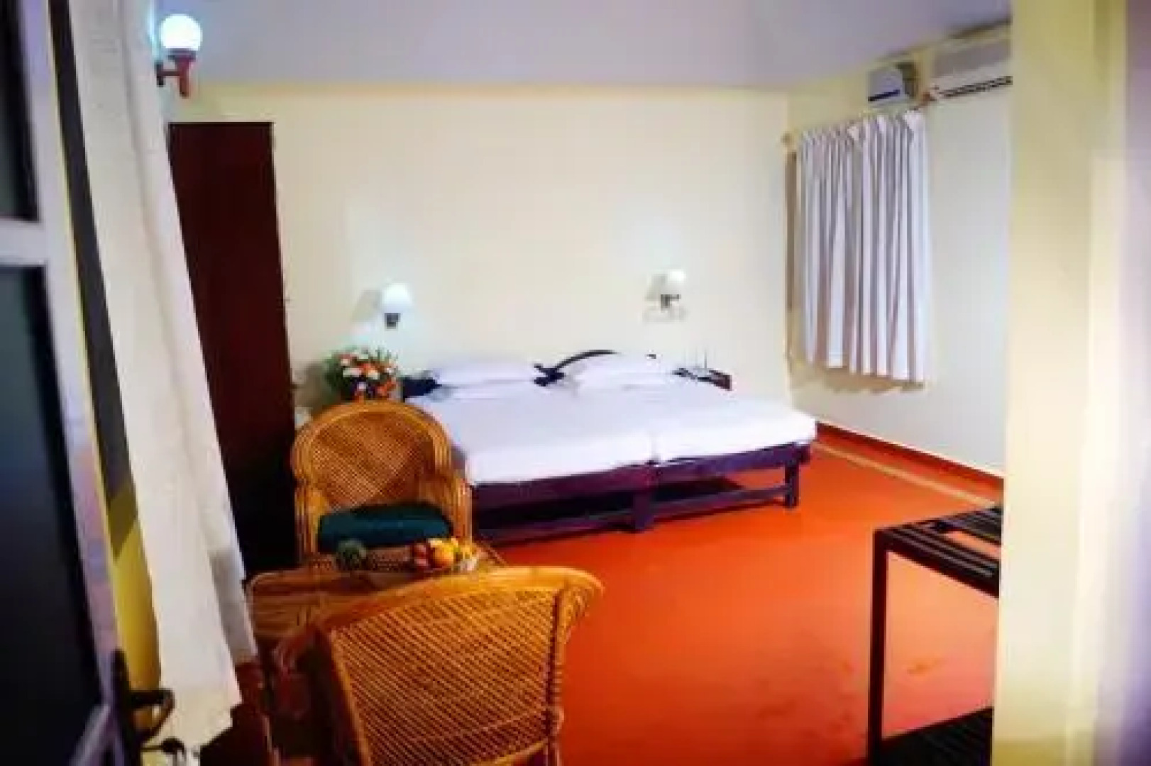 Contour Jungle Resort