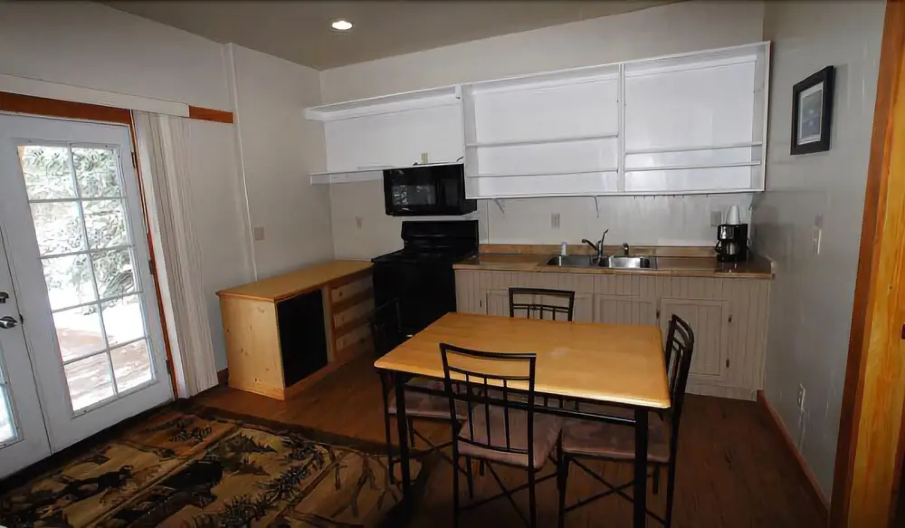 Glacier General Store and Cabins