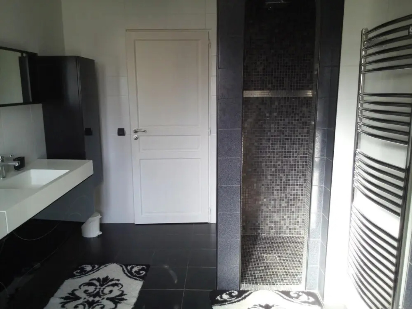 Villa With 3 Bedrooms in La Mole, With Wonderful Mountain View, Indoor