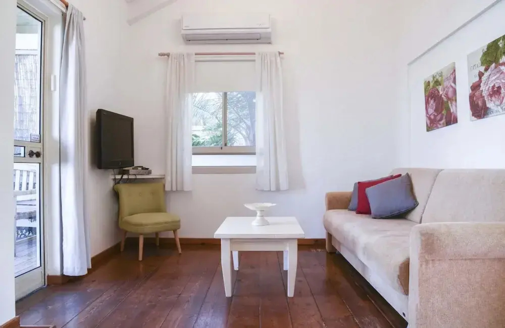 The White Cabins - View