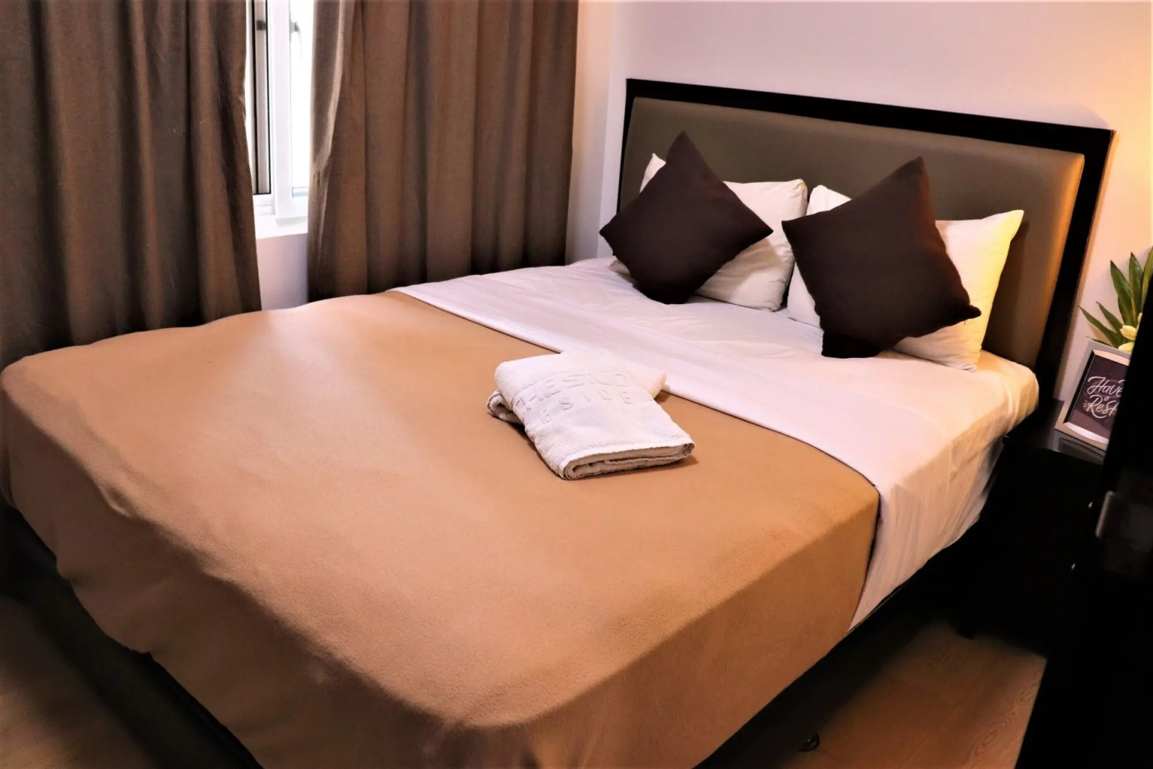 The Studio 18 Residences