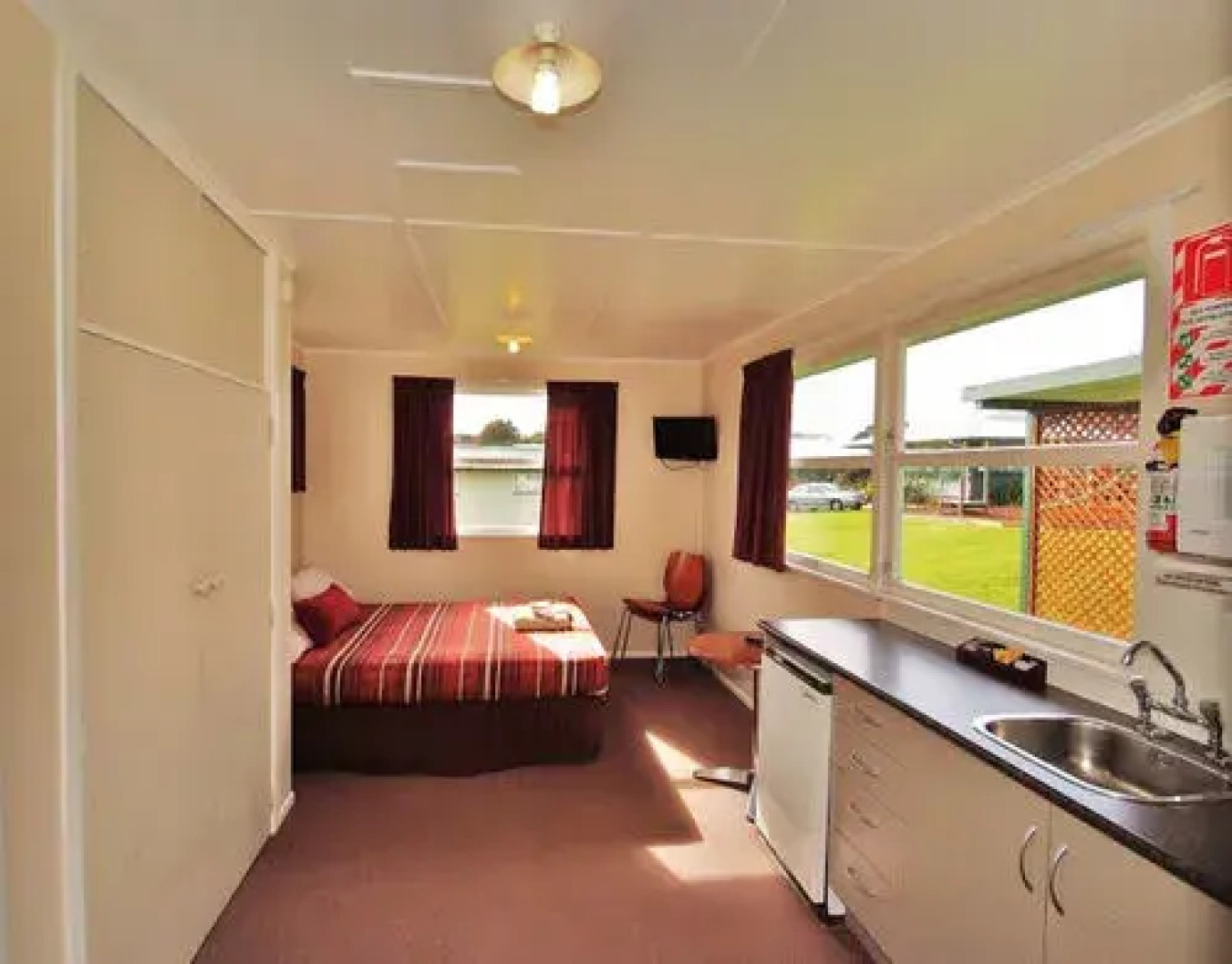 Omokoroa Kiwi Holiday Park