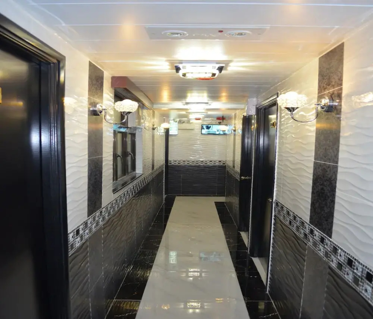 Skystar Hostel