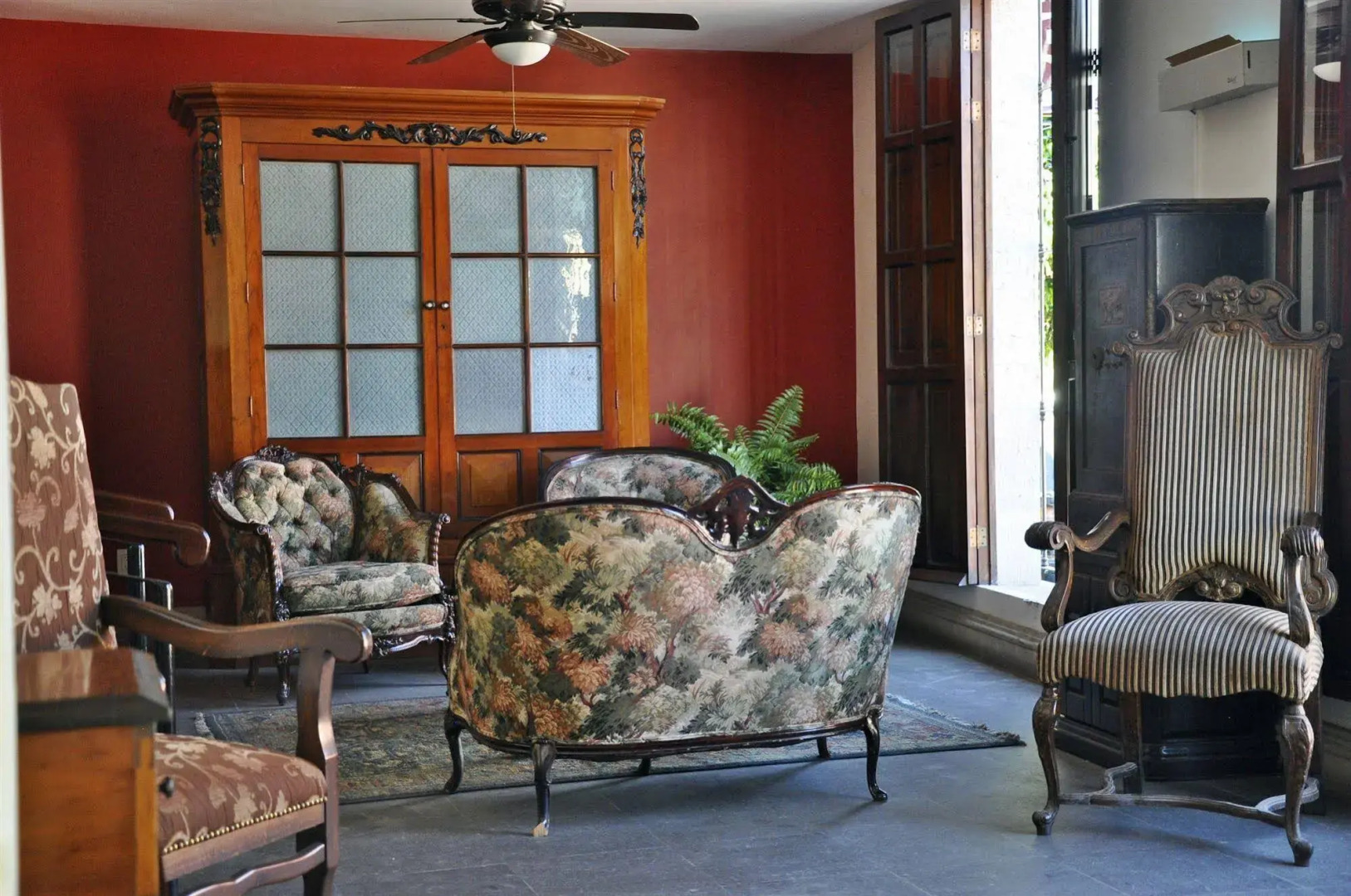 Los Abolengos, Grand Class Casona Hotel