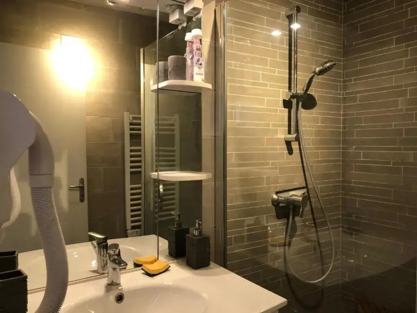 Gîte Mézières-sur-Ponthouin, 4 pièces, 7 personnes - FR-1-410-323