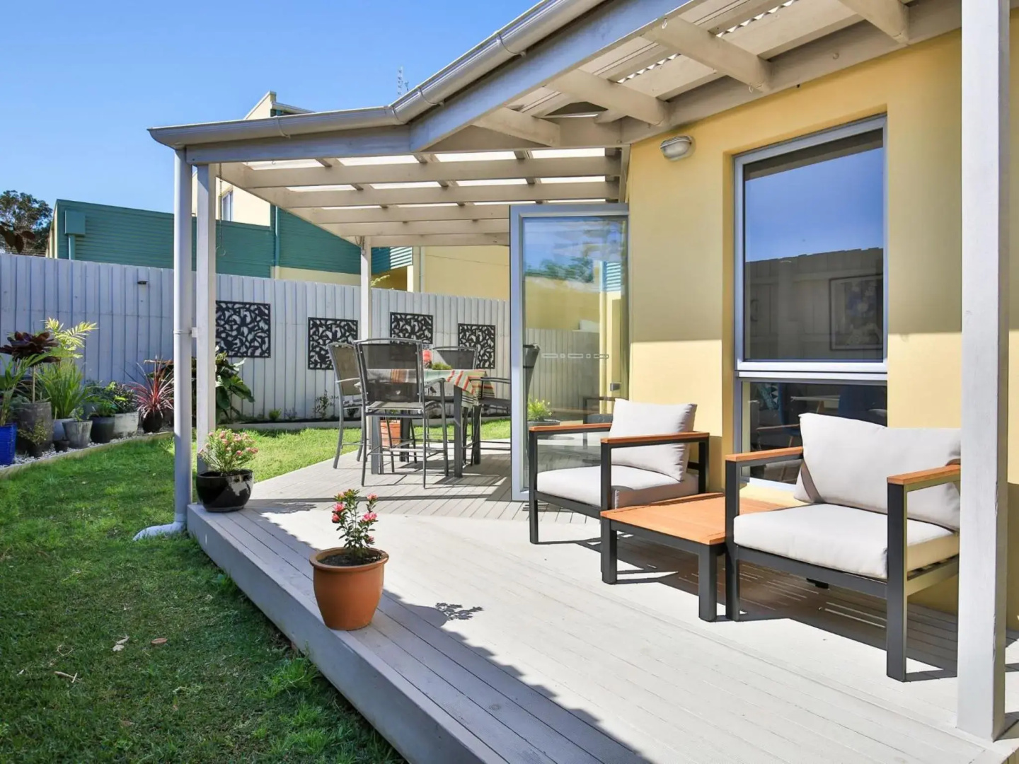 Thalassa I Pet Friendly I 2 Mins Walk to Beach
