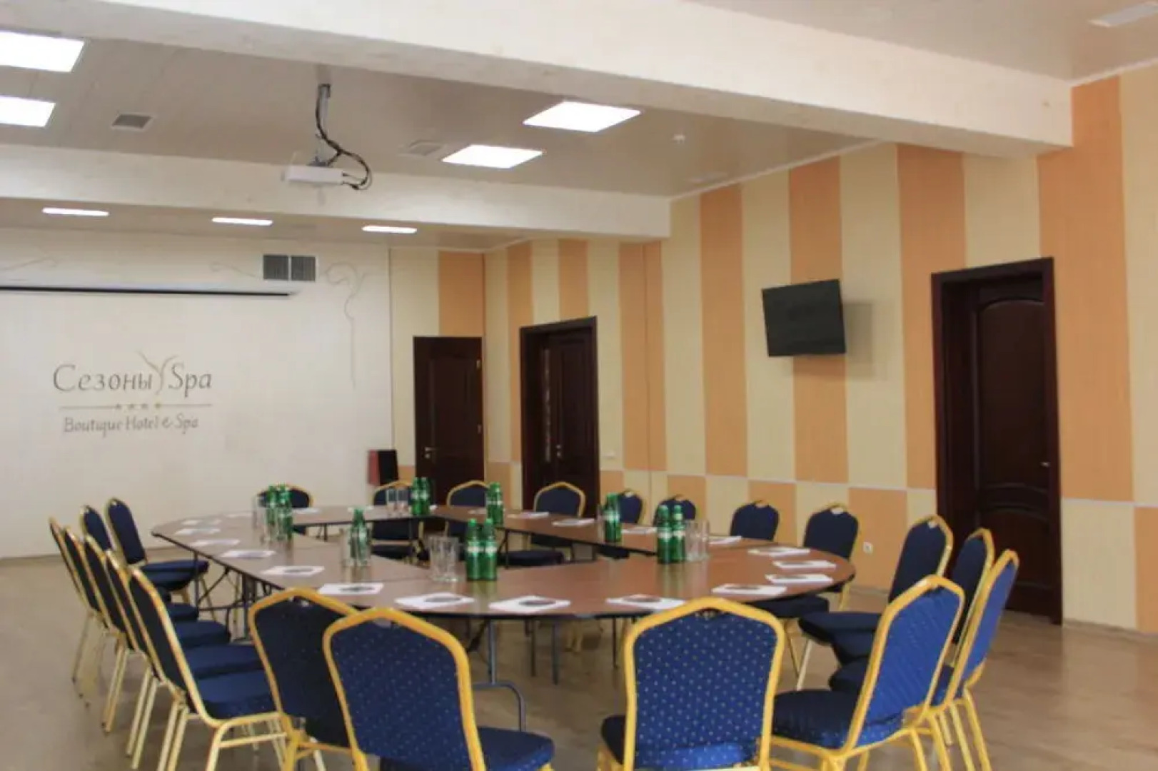 Seasons SPA Boutique Hotel