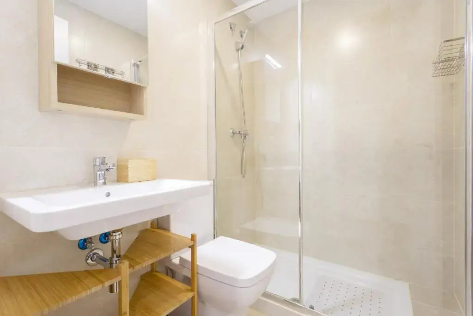 PALMERAS-CANDOR free parking by Cadiz4Rentals