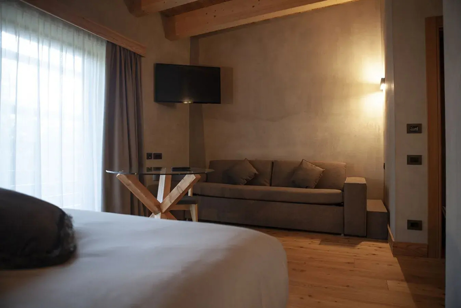 Charmant Petit Hotel