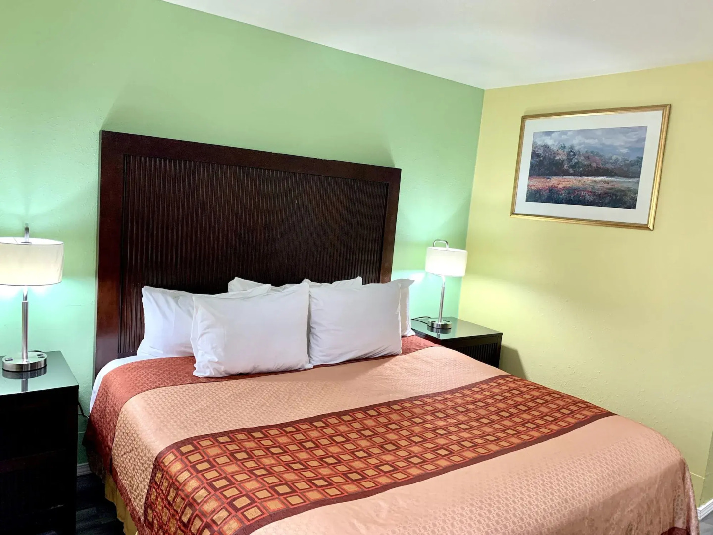 Travelers Inn Medford