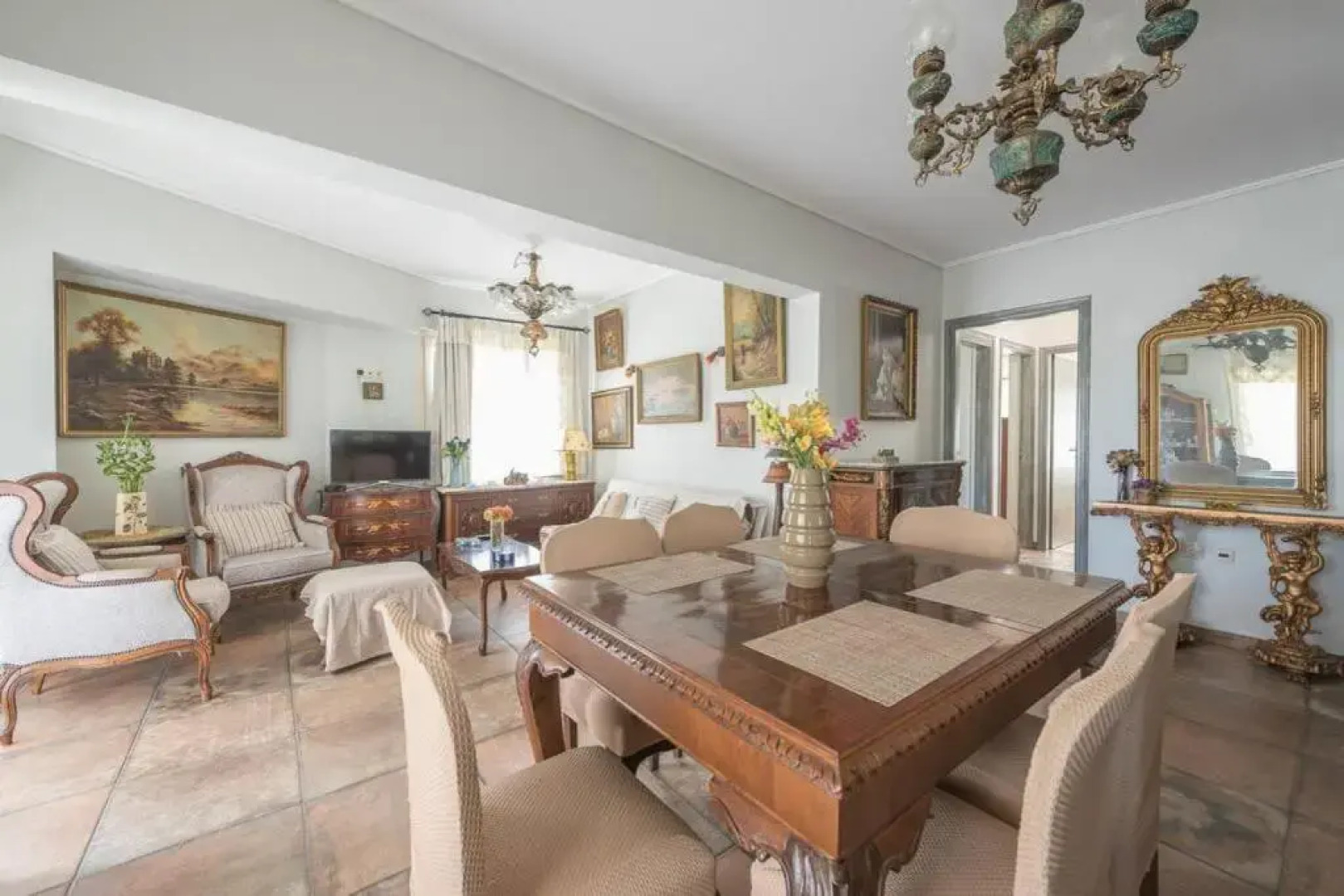 Seaside 2BR apartment in Varkiza 2mins walk from beach