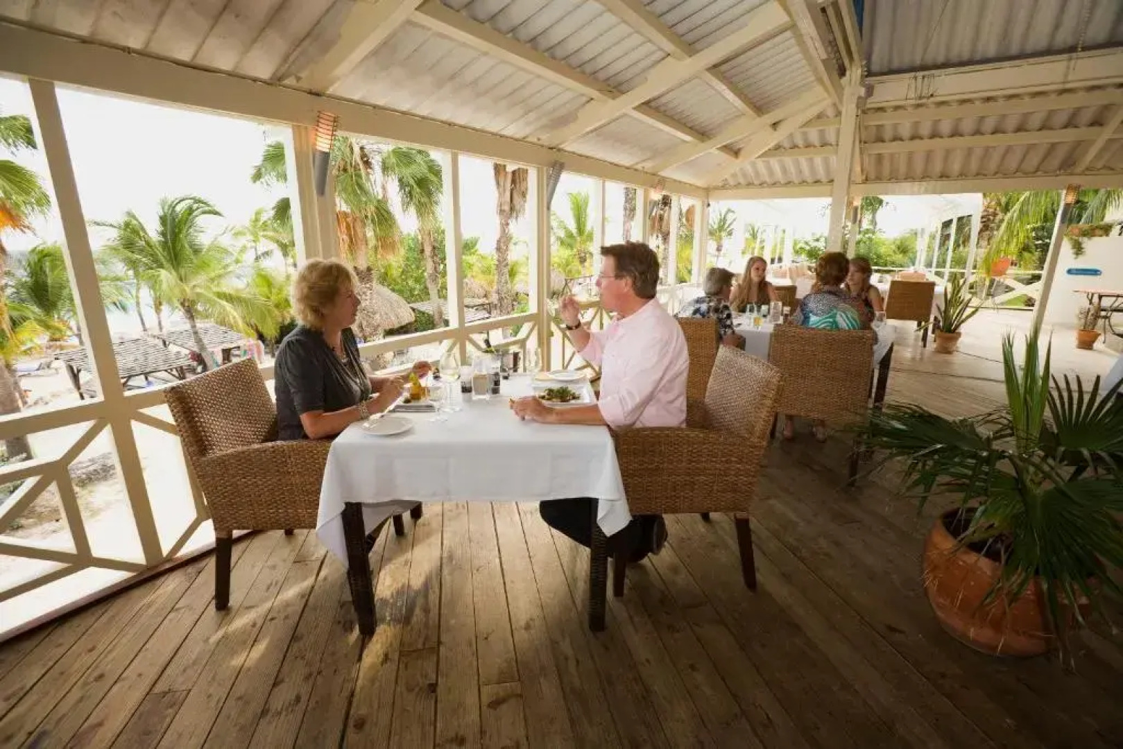 LionsDive Beach Resort