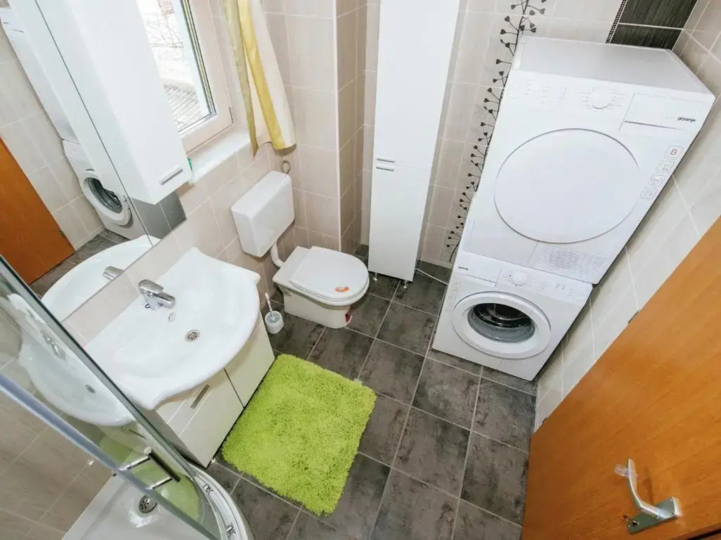 Vacation Home Between the Waters