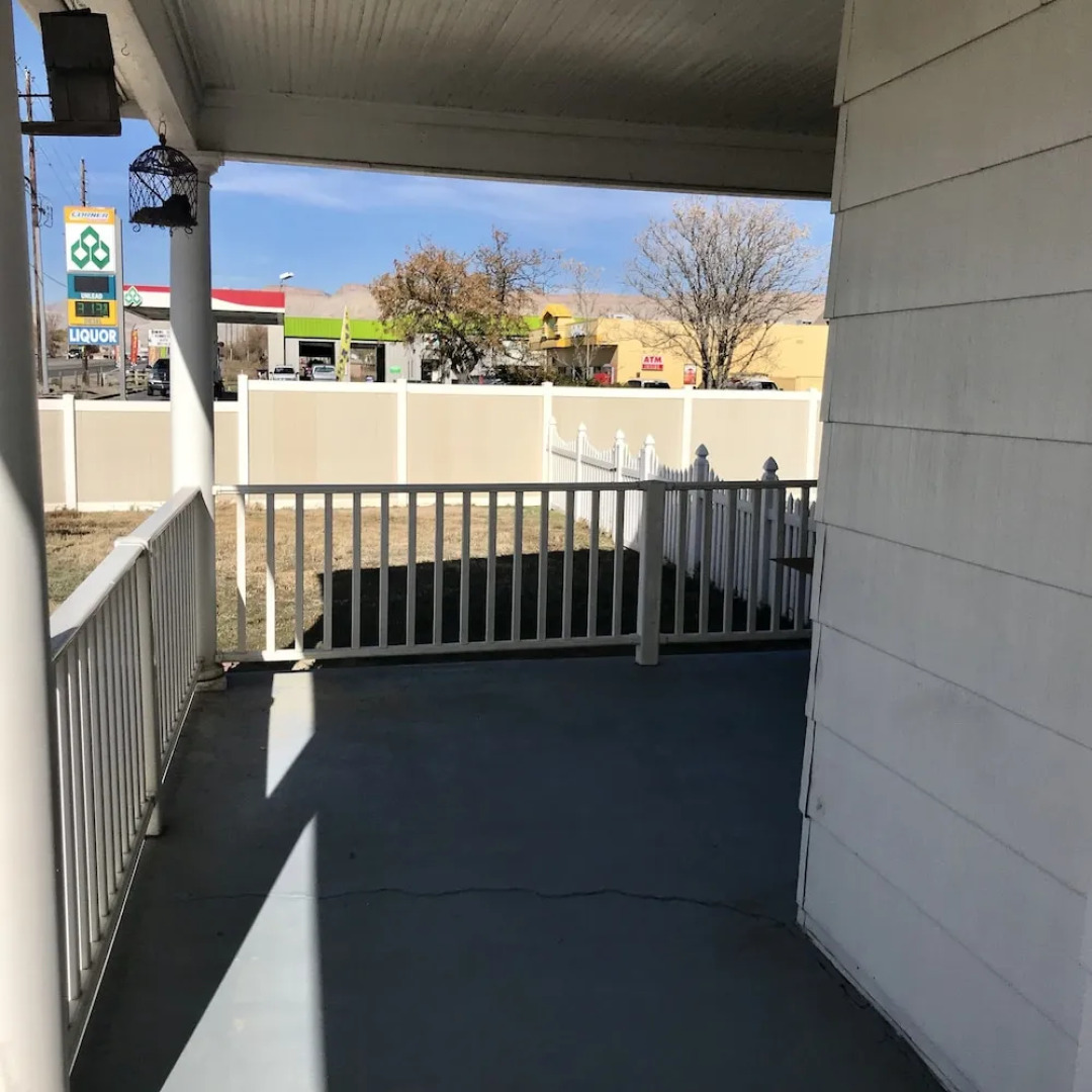 Celestial Rose Bed & Breakfast