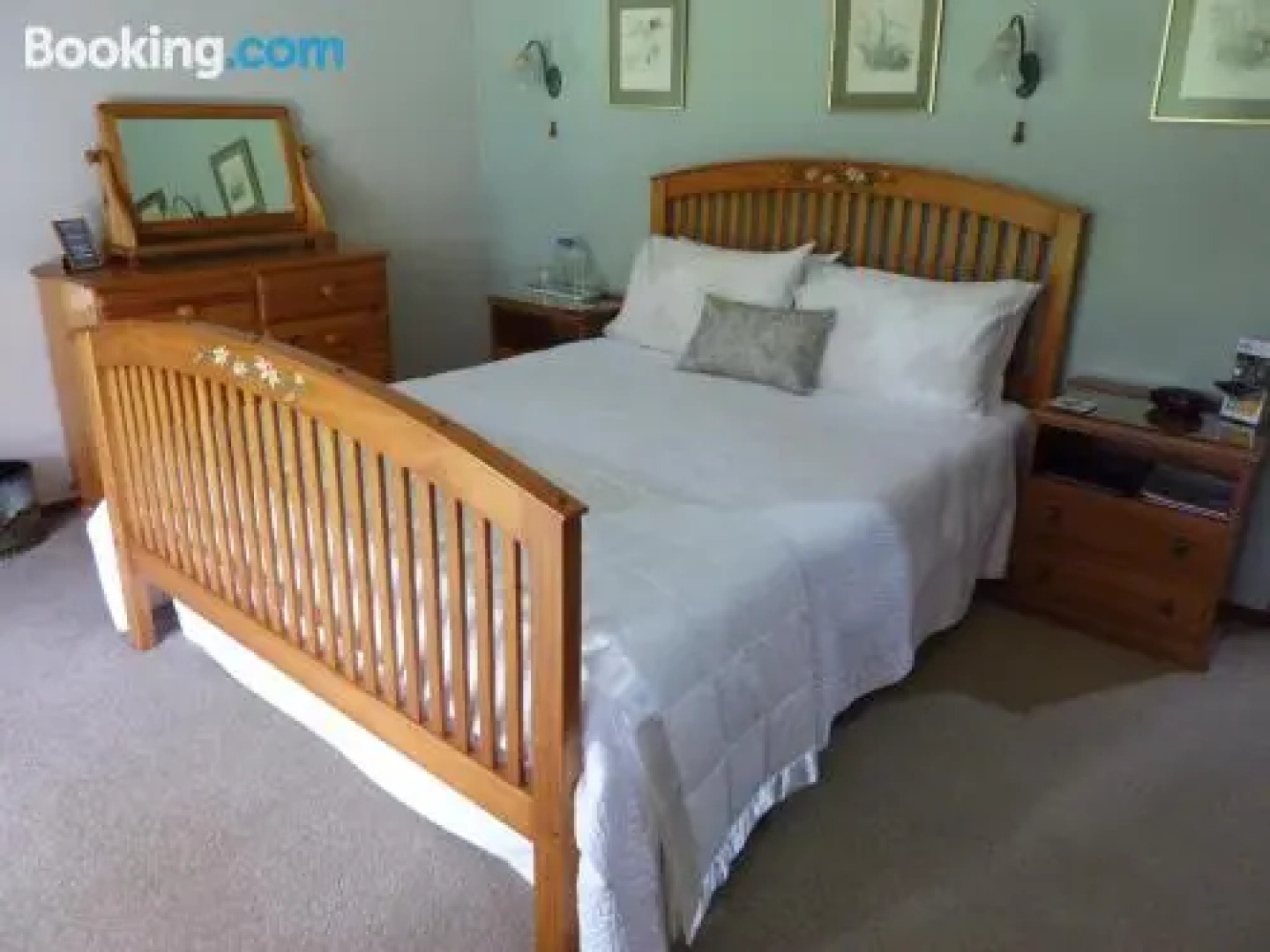 Thorold Country House