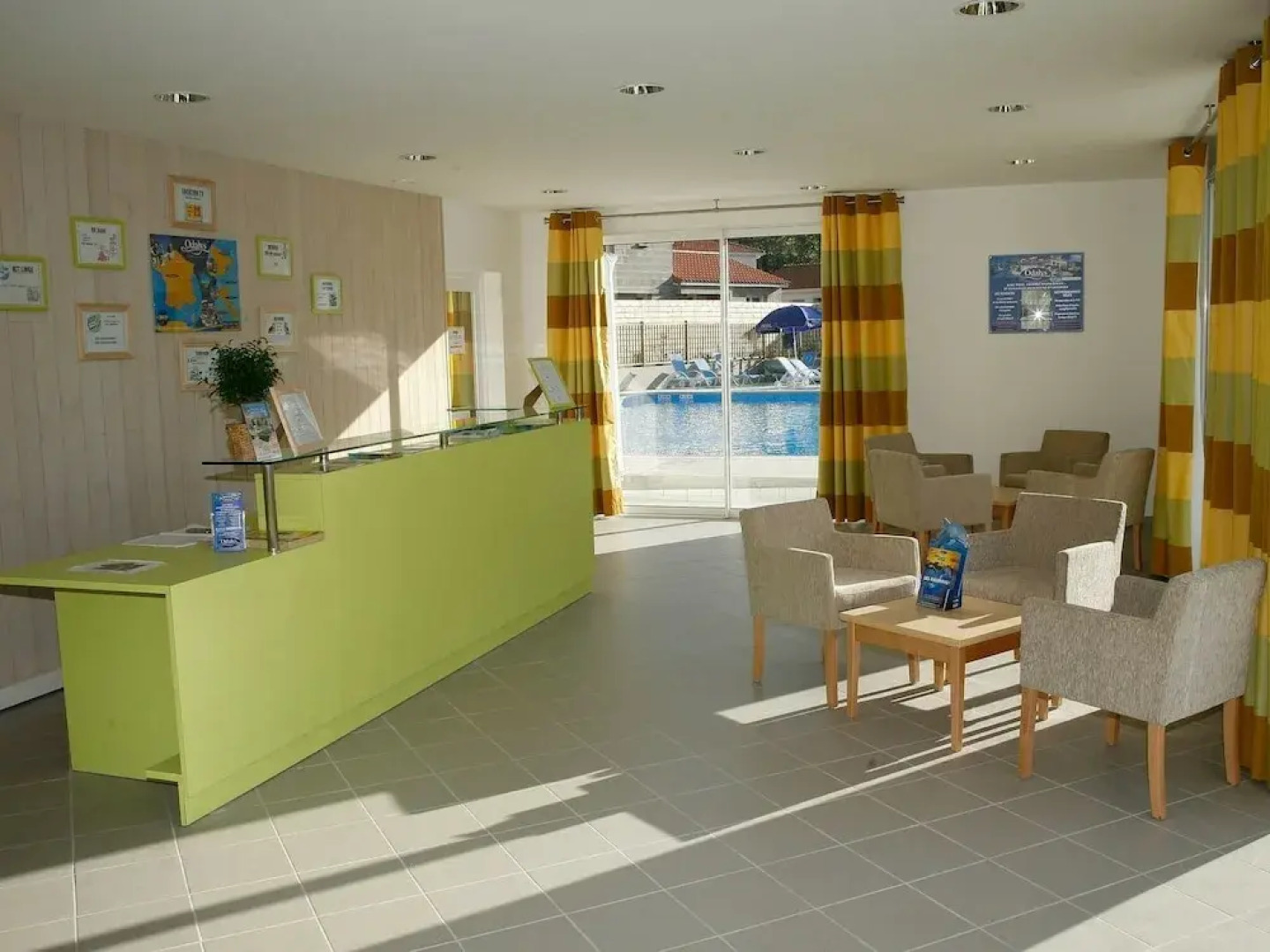 Tidy Apartment With a Terrace at 600 m. From the Beach