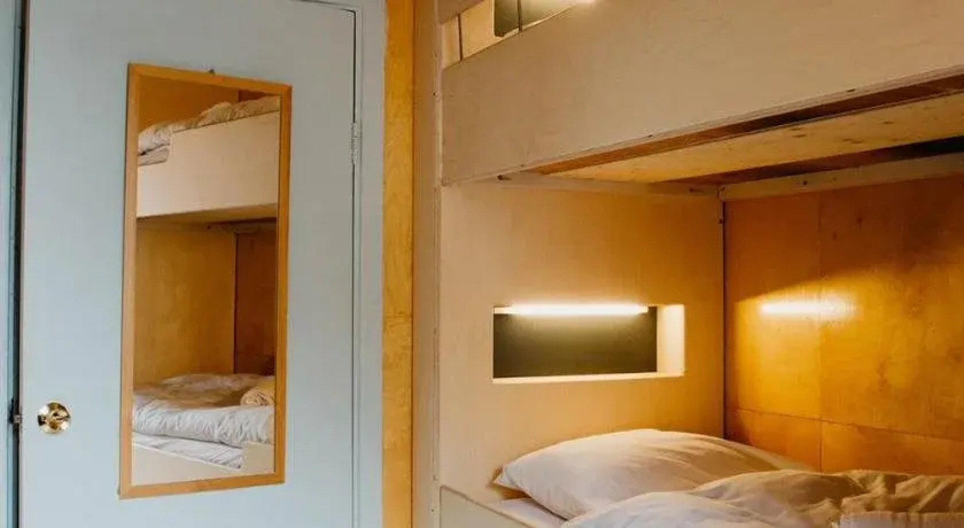 Hafaldan HI Hostel - Harbour building