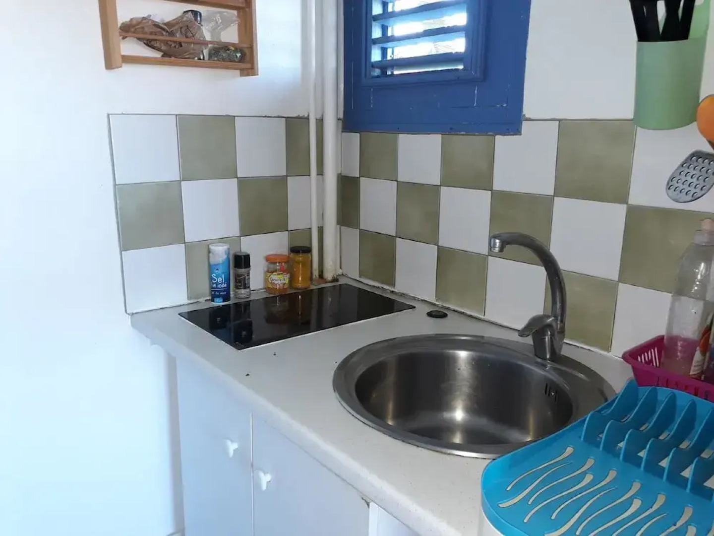 Studio in Sainte-anne, With Wonderful sea View, Furnished Terrace and