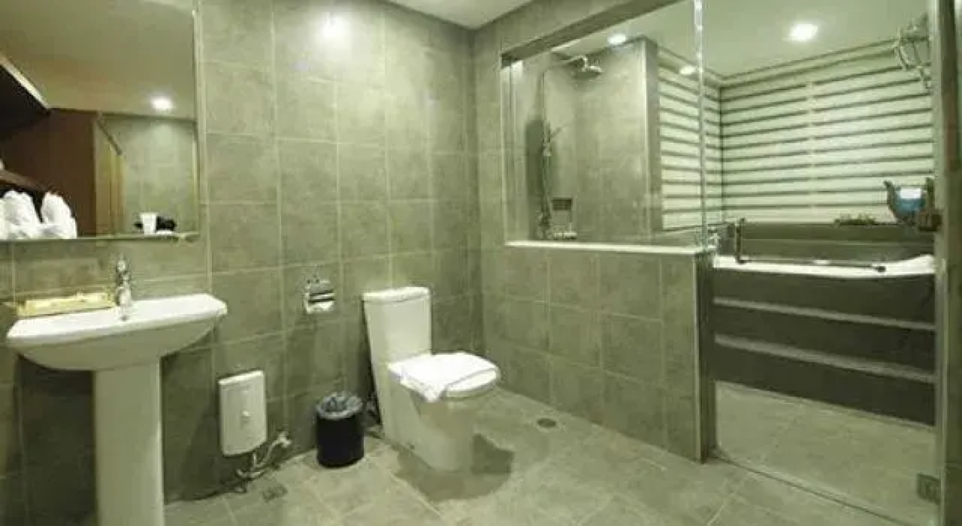One Tagaytay Place