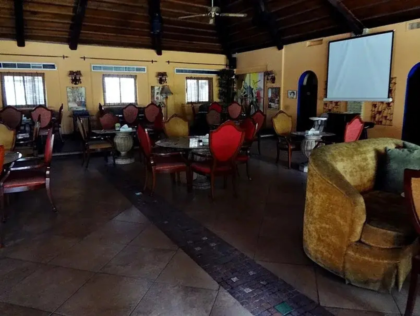 Riviera Palace Deluxe Suites