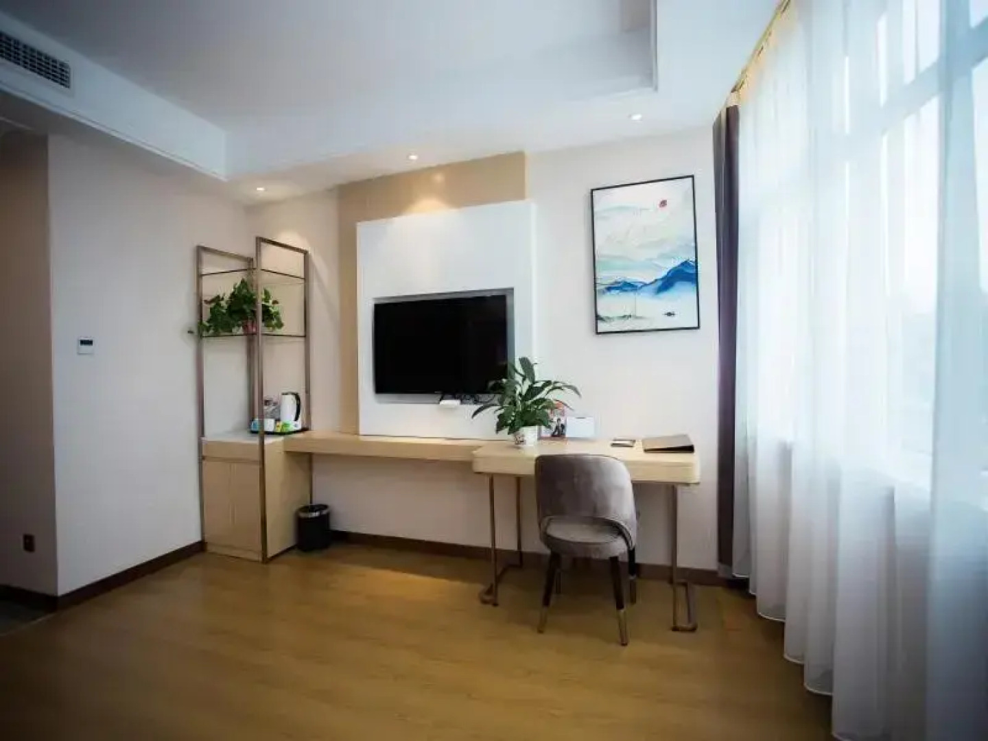 VX Hotel (Heze Dingtao District Taoyi Road)