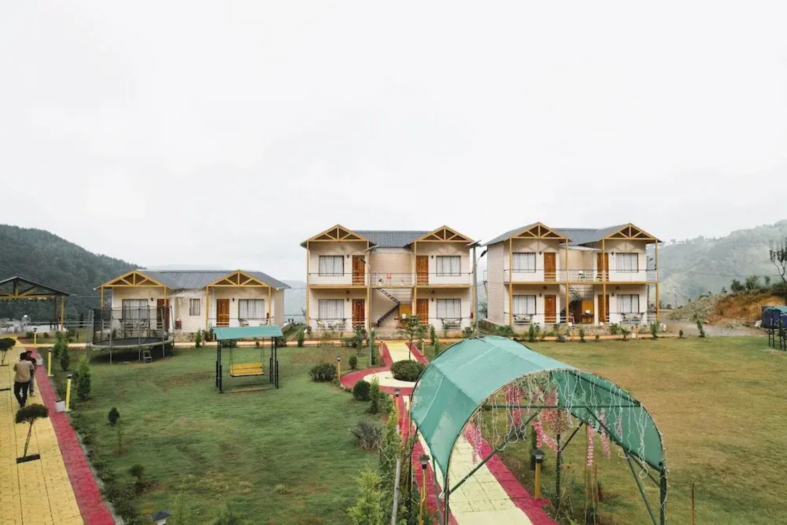 Resort Prakriti Unwind