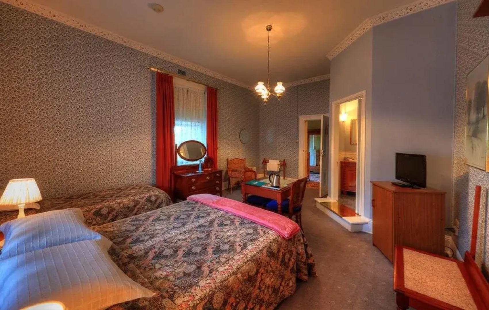 The Dragonfly North West B&B