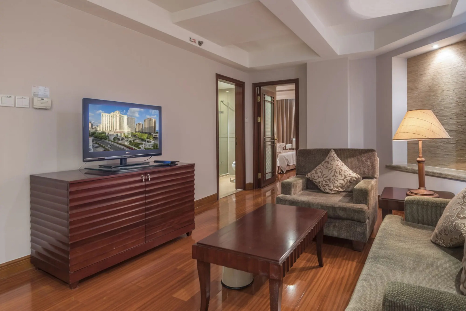 Отель Sanya Baohong