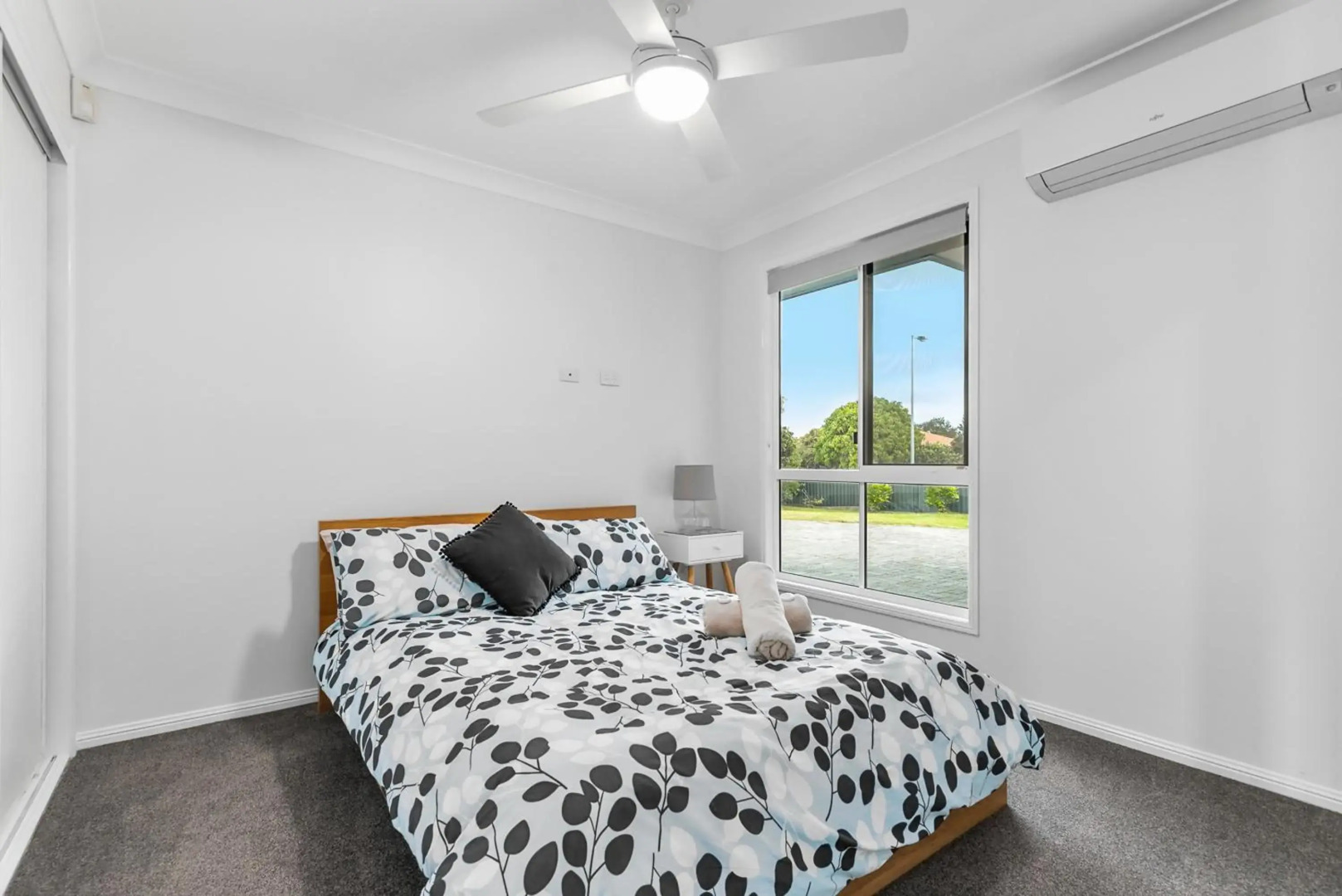 Bribie Island Canal Holiday Destination!