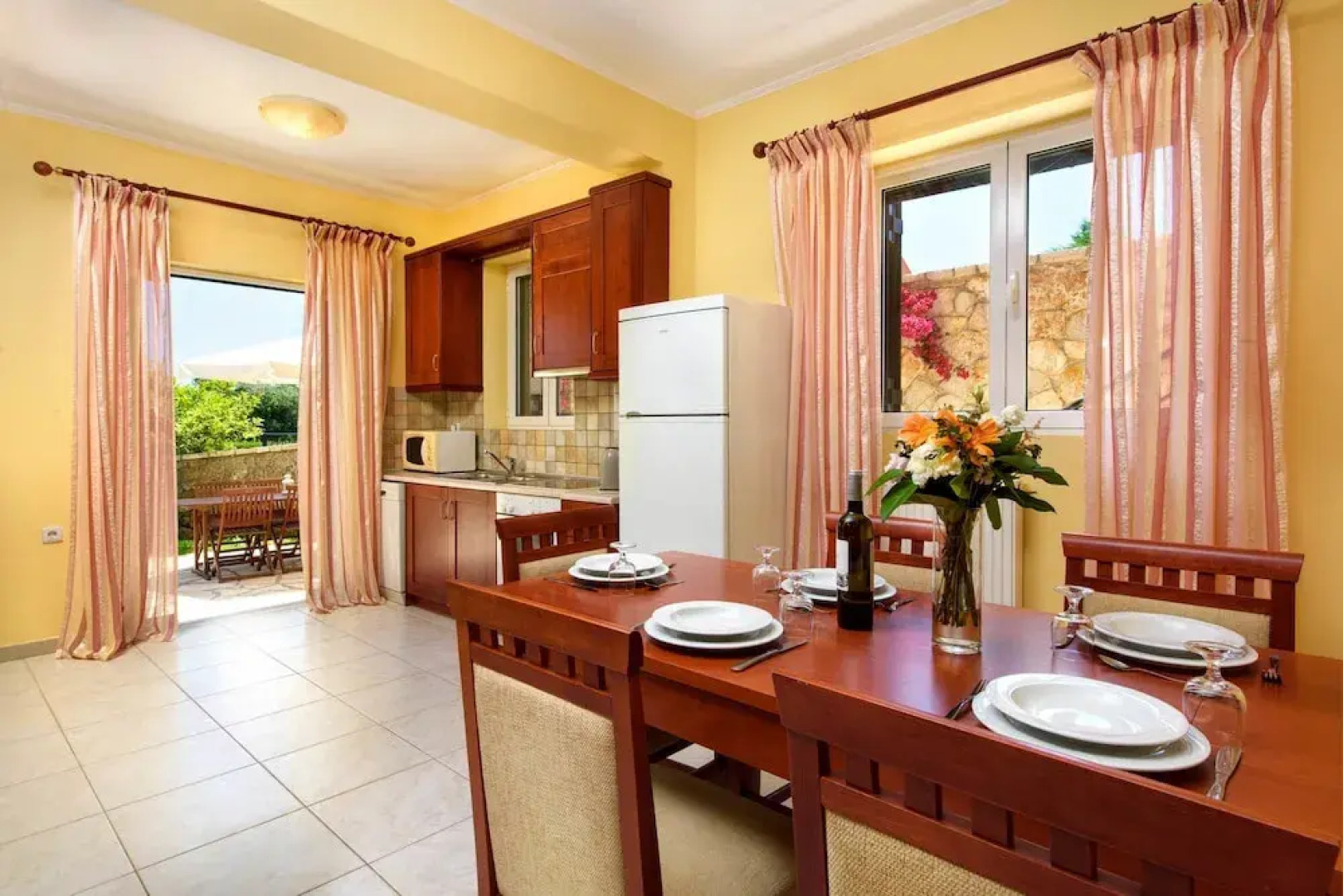 Il Tesori Dassia Villas