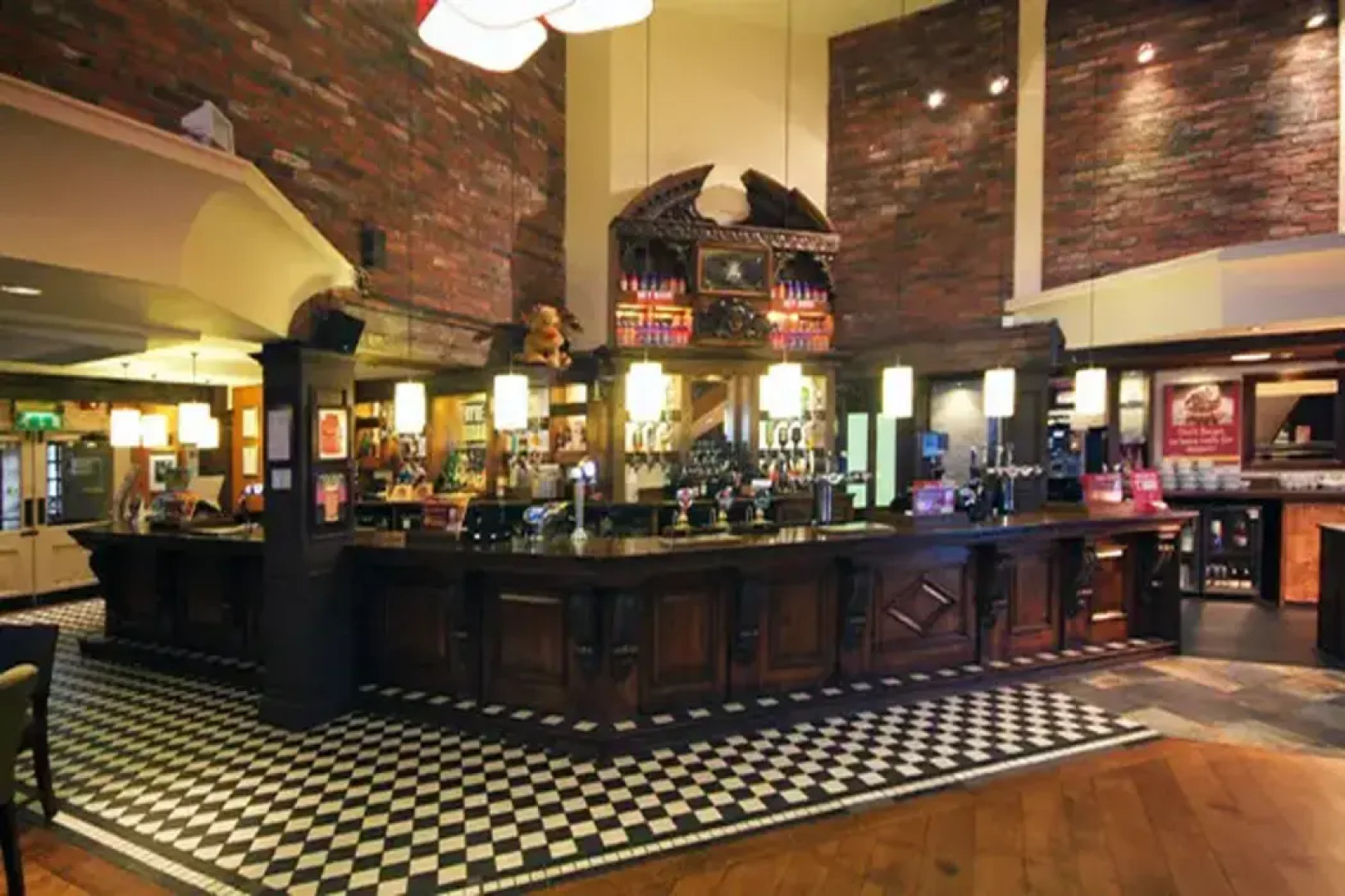 Premier Inn Milton Keynes Sw[furzton Lake]