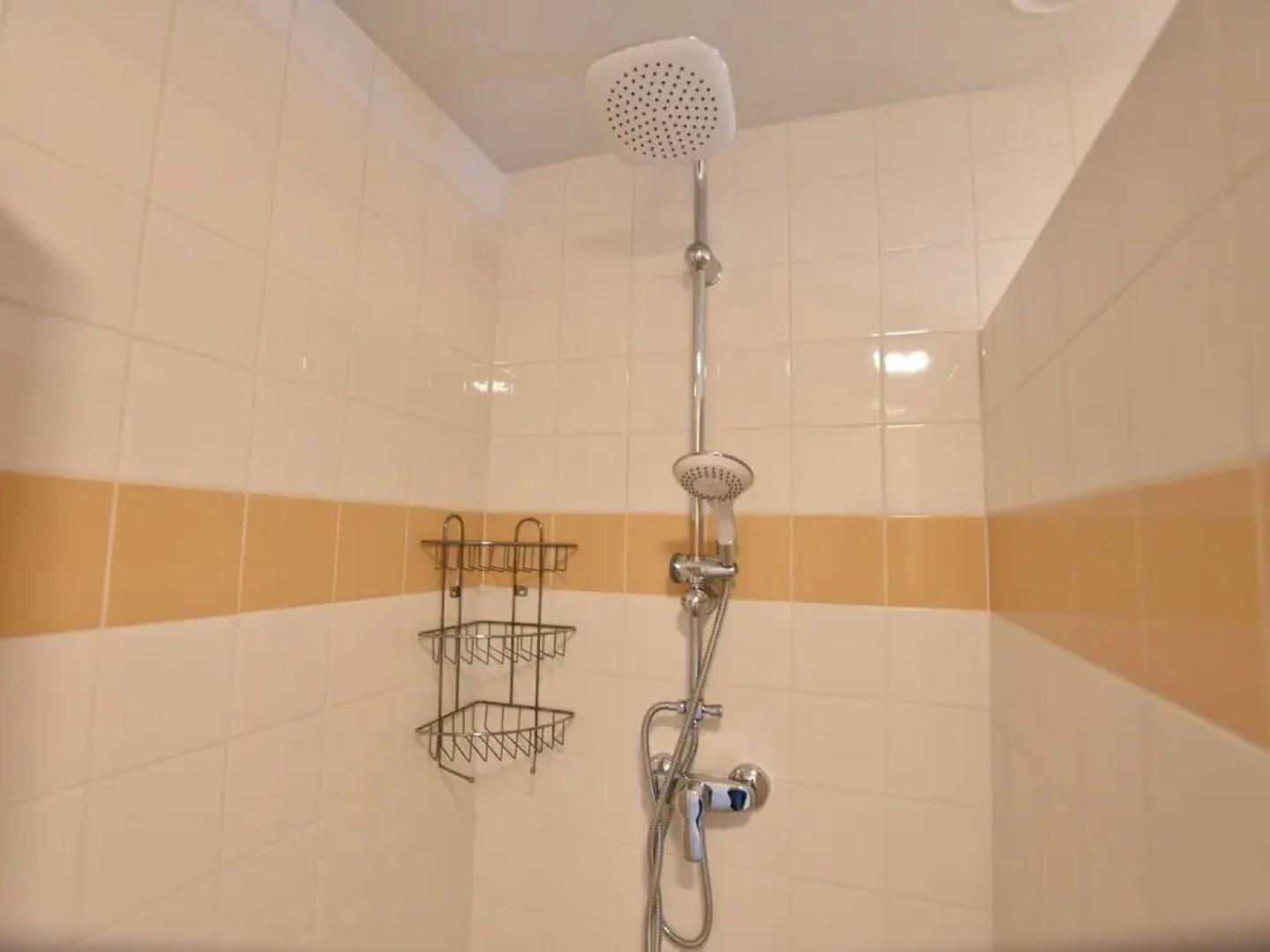 Beautiful Holiday Farm in Holten With hot tub and Sauna