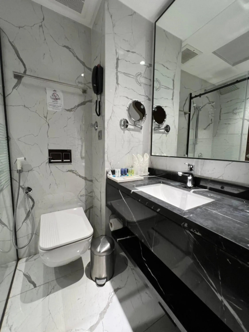 Violet Al Shisha Hotel