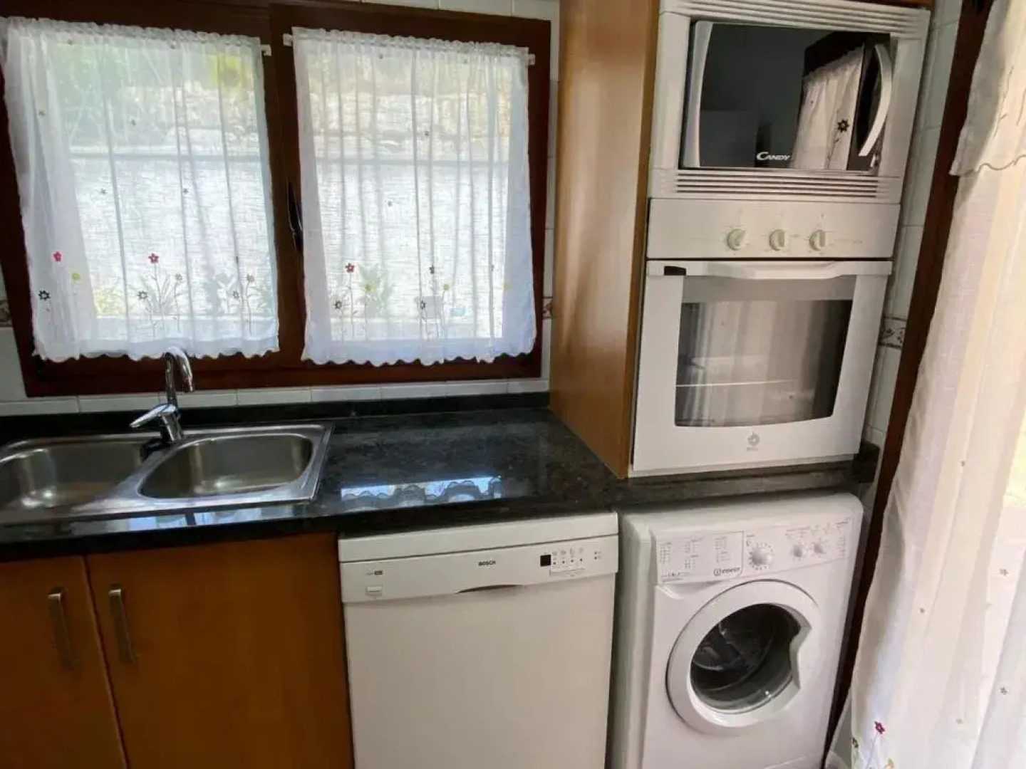 Villa azulmar montbarbat costa brava