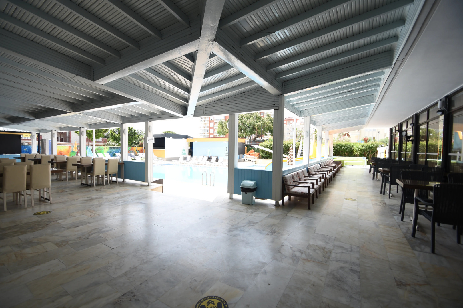 Vi̇va Beach Hotel