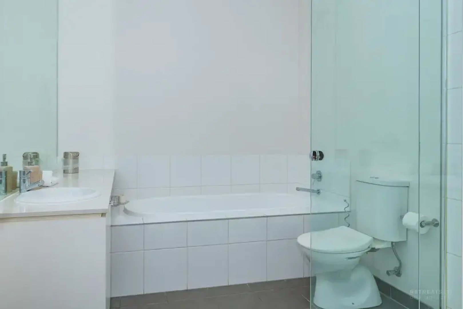 Poolside 3 Bedroom Condo