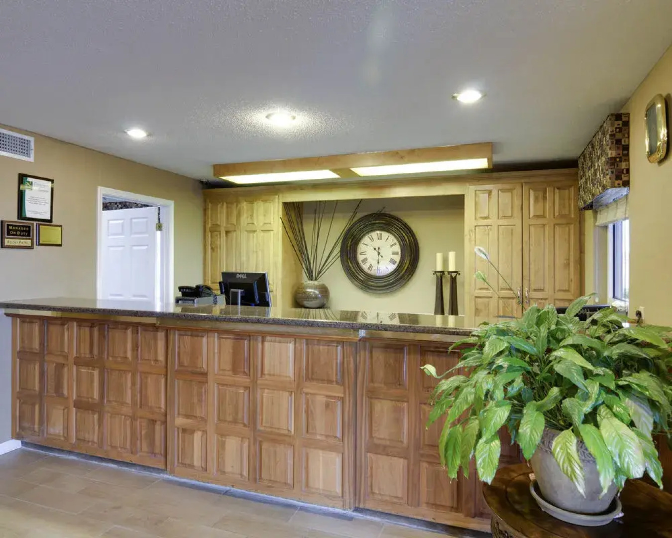 Quality Inn Russellville Area