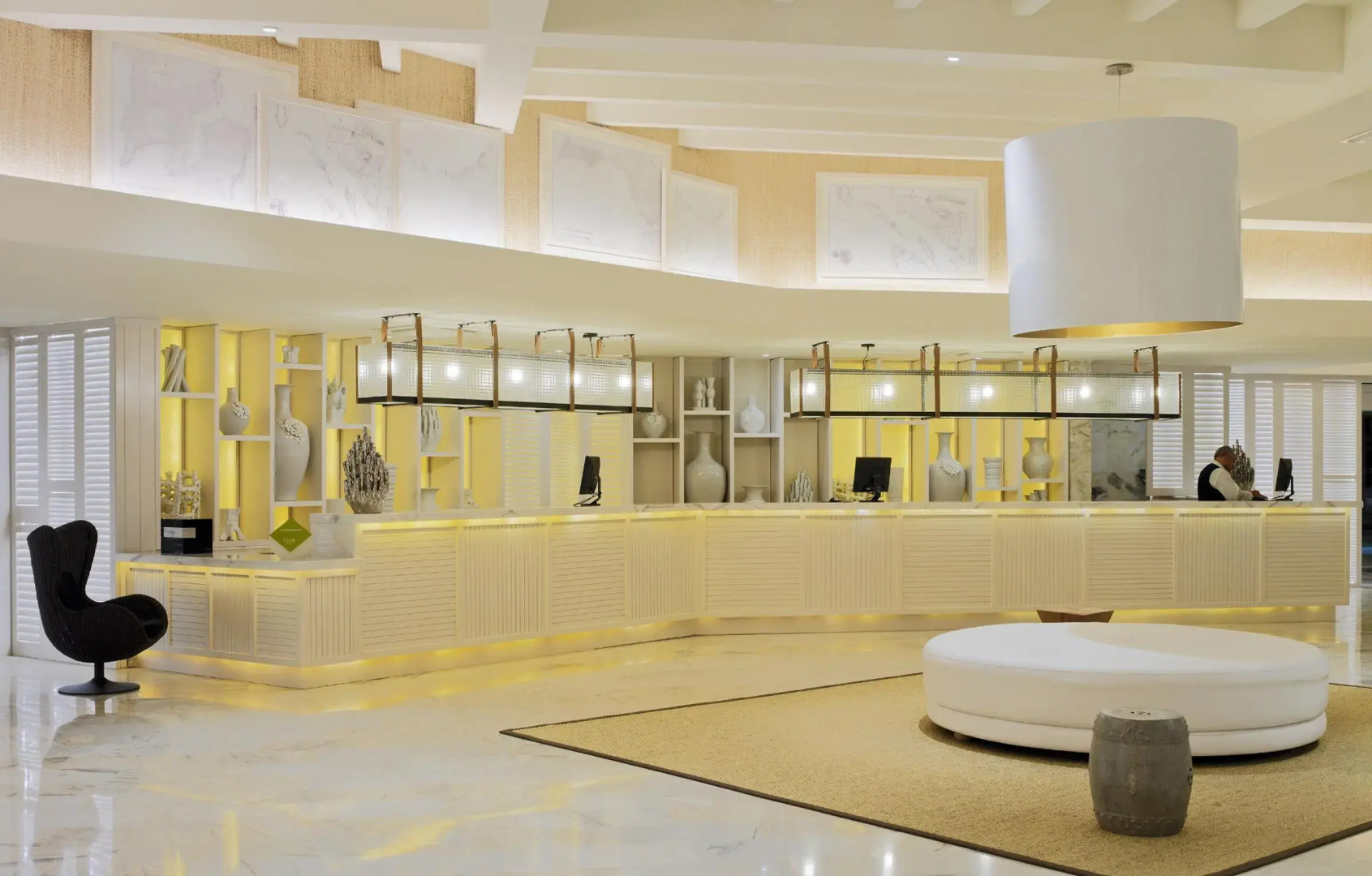 Отель H10 Conquistador