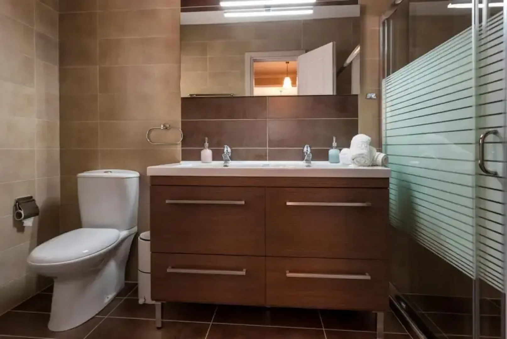 Villa Elizabeth - Seafront Modern Villa - Villa Elizabeth - Seafront Classic Villa