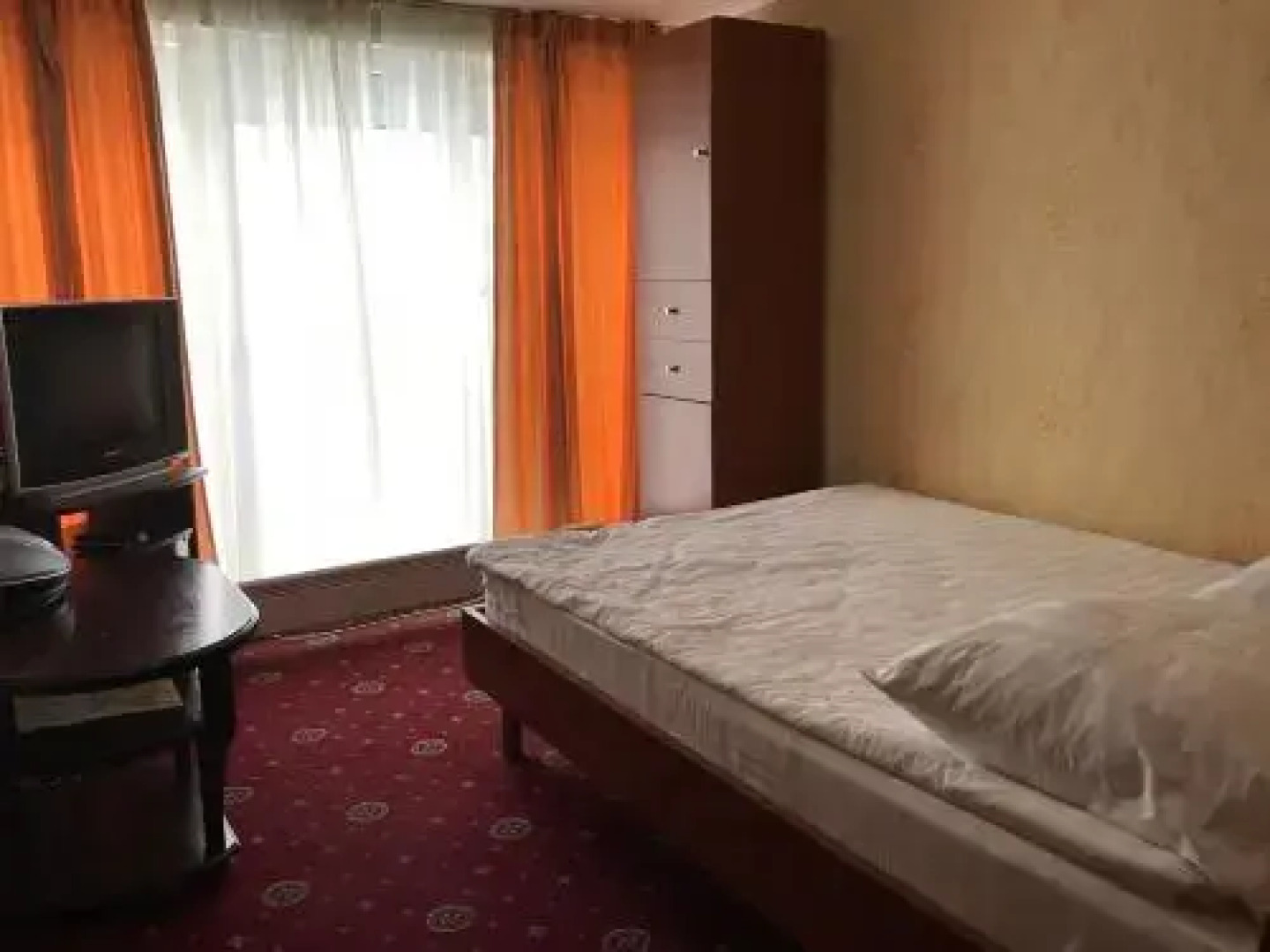 Адмирал Яхт-клуб