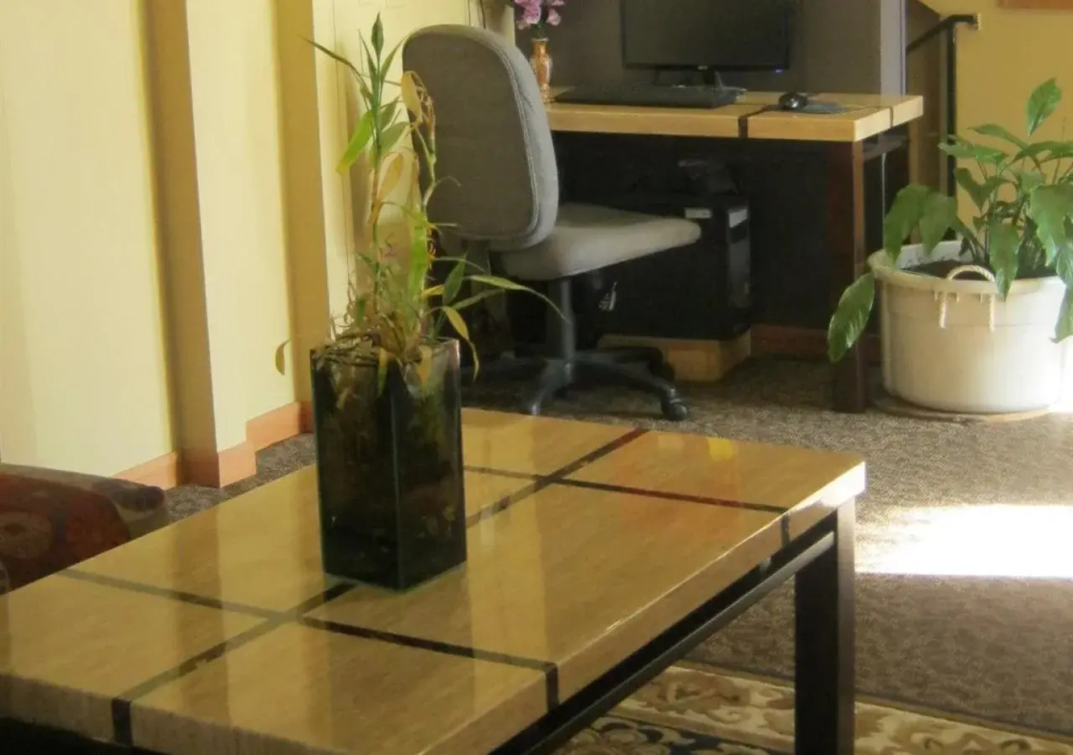 Faribault Hometown Inn & Suites